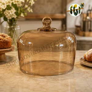 Couverture de gâteau en verre soufflé artisanal transparente jetable pour la préservation des aliments lors de fêtes, plateau de présentation anti-poussière - Product Image 3