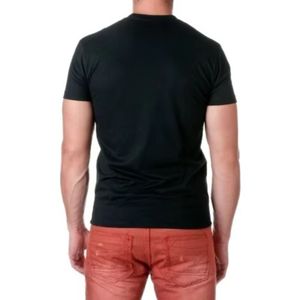 Camiseta Esencial Negra Sólida de Manga Corta y Cuello Redondo - Tela de Algodón Transpirable de Primera Calidad, Corte Clásico, Ropa Casual de Verano - Product Image 2