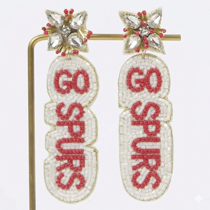 Boucles d'oreilles pendantes artisanales rouges et blanches à pampilles perlées, ornées de perles, faites à la main, motif perroquet, de la marque BaubleBar - Product Image 5