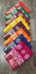 Tela Dola Tejida de Secado Rápido, Material Ligero con Estampado Floral para Vestidos, Saris, Ropa de Boutique para Mujer, Artículos en Stock - Product Image 4
