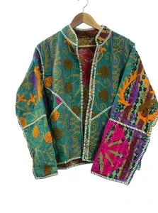 Veste courte matelassée Kantha pour femme, verte, à col montant, patchwork, broderie florale, manches lanternes - Product Image 6