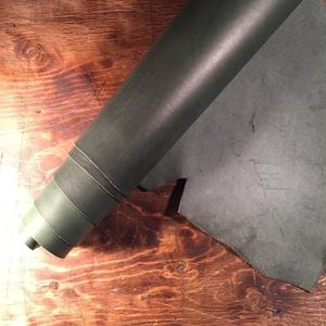 Forme de rouleau en cuir synthétique PU pour vêtements chaussures ceintures sièges de voiture canapés meubles gants golf fins décoratives finition grain - Product Image 1