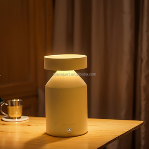 Lampe de bureau minimaliste et moderne à commande tactile LED Lampe de lecture à intensité variable pour chambre à coucher Veilleuse Type-C Décor pour restaurant bar - Product Image 1