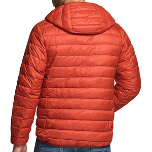 Cette doudoune allie un design moderne à des performances fiables, offrant une chaleur sans alourder le poids. - Product Image 2