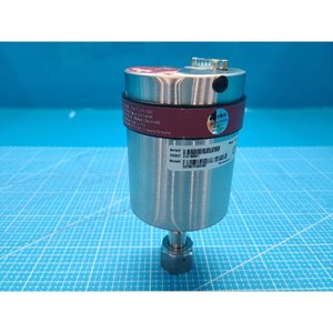 Manomètre capacitif MKS Baratron D27B01TCEC085 – Pièce détachée d'équipement semi-conducteur d'occasion - Product Image 4