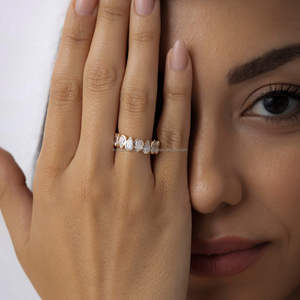 Arin /18K/14K ทองพร้อมใบรับรอง GIA/IGI เพชรธรรมชาติทันสมัยหรือออกแบบเองด้วยแหวนเพชร MOQ ต่ำ - Product Image 2