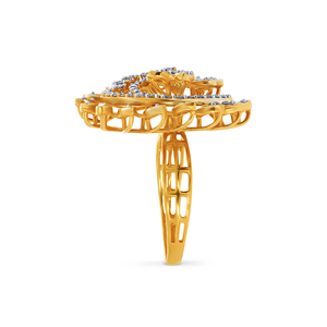 Anillo de Diamantes Whirlwind Brilliance, Anillo Tiara de la Emperatriz Celestial, Lujosa Banda Dorada que Envuelve una Deslumbrante Corona de Diamantes en la Eternidad - Product Image 4