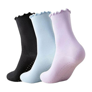 Chaussettes antidérapantes unisexes respirantes en coton pour yoga, pilates, fitness et sports - Product Image 1