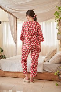 Conjunto de Pijama Estampado 100% Algodón para Mujer – Ropa de Dormir Suave y Transpirable - Product Image 6
