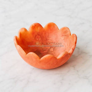 Bol décoratif en résine polie fait main – Bol de service écologique à bord vert et rouge pour la décoration de la cuisine et de la salle à manger - Product Image 3