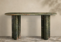 Table console Ferly haut de gamme en pierre naturelle, plateau en marbre vert forêt tropicale avec pieds colonnes ronds pour maison de luxe