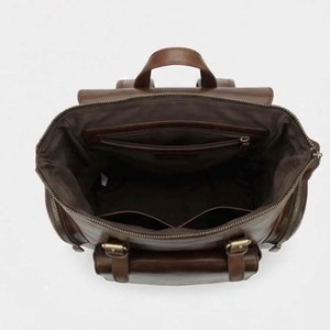 Stylish And Fashionable Solid Pattern <b>Leather</b> <b>Backpacks</b> Bulk Quantity Factory Made Zipper Closure <b>Leather</b> <b>Backpacks</b> - Product Image 3