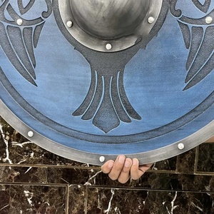 Bouclier Viking de 24 pouces, bleu, à motif celtique, avec bordure en acier, bouclier rond avec boss central et motifs décoratifs, manche en bois - Product Image 6