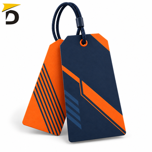 Étiquettes suspendues personnalisées : conception sur mesure, papier durable et impression professionnelle pour vêtements, cadeaux et emballages de détail - Product Image 1
