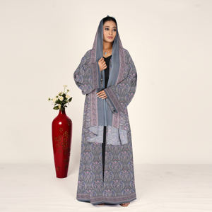 Abaya Holgada de Chifón con Hiyab a Juego, Manga Larga, Estilo Islámico Moderno para Eid, Atuendo Contemporáneo de Estilo Medio Oriente para Mujer - Product Image 3