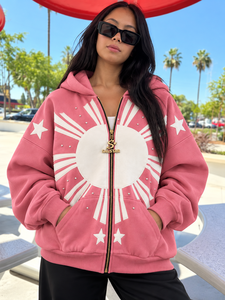 Veste polaire rose à capuche avec applique soleil blanche et fermeture éclair à étoiles, vêtements de mode pour femmes, logo personnalisé, fabrication en usine - Product Image 4