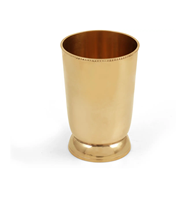Verre à vin en laiton de qualité supérieure, design artisanal, finition dorée, article de vaisselle de fabrication royale à prix raisonnable