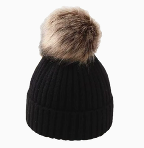 Gorro de Punto Negro con Pompones, 100% Acrílico, Gorro de Invierno Unisex, Casual, para Exteriores - Product Image 1