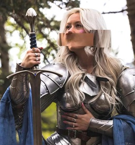 Armadura de Guerrero Femenina – Disfraz de Caballera Medieval |   Armadura Lista para la Batalla para Mujeres Valientes, Disfraz de Ren Faire, MetalCostume - Product Image 3
