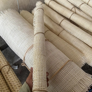 Rouleau de cannage en rotin blanchi 36 pouces / Maille ouverte pour réparation de chaises Usine de cannage en rotin au Vietnam 39 ANGLE - Product Image 1