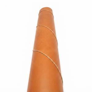 Peaux de buffle de qualité supérieure, sélectionnées pour leur durabilité et leur texture exquise. Parfaites pour la fabrication artisanale de cuir haut de gamme. - Product Image 1