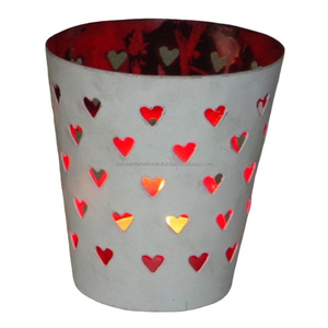 Bougeoir votif décoratif à la maison de fer avec le bougeoir décoratif en métal fini enduit de poudre blanche votive - Product Image 1