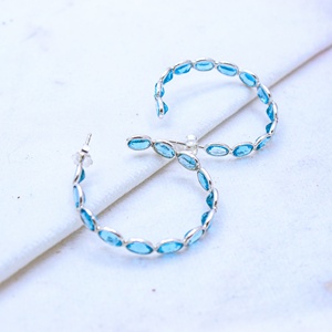 Pendientes de Aro con Bisel de Topacio Azul Ovalado Natural de Plata de Ley 925 al por Mayor, Joyas Memoria - Product Image 1