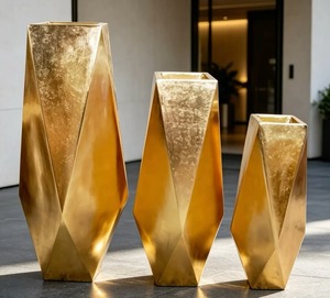 Jarrón de Metal Hecho a Mano en India para Bodas, Diseño Moderno para Mesa, Esmalte Pigmentado, Decoración de Lujo para el Hogar, M F INTERNATIONAL EXPORTS Uttar - Product Image 3