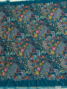 Tissu en velours brodé motif floral cachemire mosaïque sur fond noir, matériau de couture et de confection pour vêtements, robes et manteaux de style royal oriental - Product Image 2