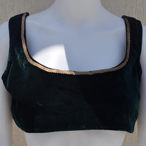 Crop top en velours vert |   Haut de soirée sans manches | Blouse femme | Haut vert émeraude - Product Image 4