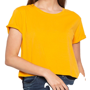 Tenues d'été de qualité avec un coupe ajusté et flatteur, t-shirts courts pour femmes, style polyvalent pour les occasions décontractées. - Product Image 4