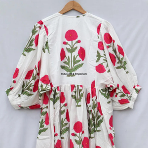Belle robe en coton à motifs floraux, imprimée à la main, pour un usage décontracté. - Product Image 4