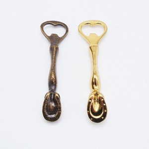 Ouvre-bouteille en laiton écologique ILAHI, fait main, finition antique plate, taille personnalisée, 4 fonctions en 1 - Product Image 3