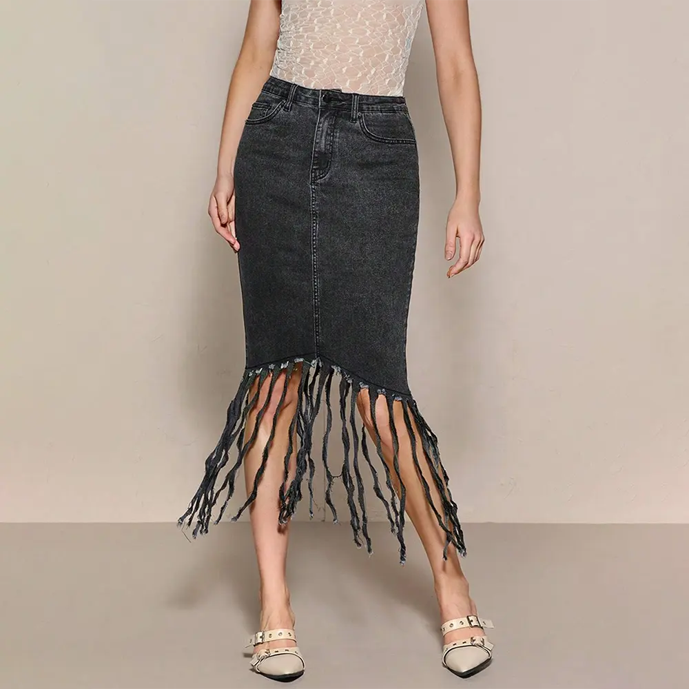 Женская джинсовая юбка с кисточками