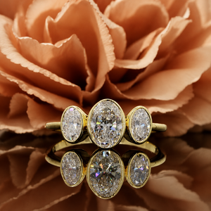 Anillo de Diamantes Cultivados en Laboratorio con Certificación IGI, 3 Piedras, Bisel Ovalado, Oro Sólido de 10K, 14K, 18K, Plata 925, 935, Estilo de Joyería de Lujo - Product Image 1