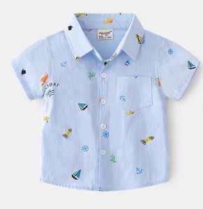 เสื้อเชิ้ตผ้าฝ้ายพิมพ์ลายแขนสั้นสีฟ้าอ่อนสำหรับเด็กผู้ชาย ปกคอพับแบบลำลองพร้อมกระเป๋าเสื้อระบายอากาศสำหรับฤดูร้อน - Product Image 5