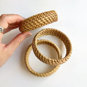 Bracelets en rotin pour femmes, grande taille, à bas prix, vente rapide, bracelets ronds - Product Image 5