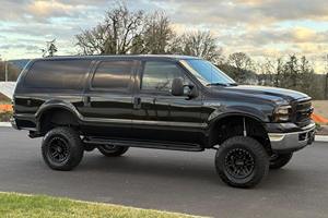 Ford Excursion XLT 4x4 del 2005, autos usados a precio de descuento - Product Image 3