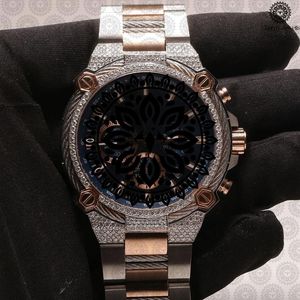 Montre de luxe pour homme Charm Jewels en acier inoxydable, cadran analogique rond de 43 mm, tachymètre, mouvement à quartz, fermoir pliant - Product Image 5