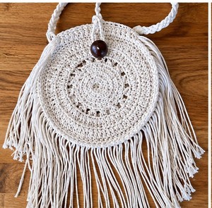 Bolso de hombro de algodón macramé y ganchillo hecho a mano para mujer, ideal para compras en boutiques, regalos y uso personal. Venta al por mayor. - Product Image 5