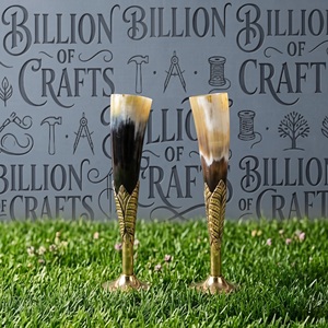 Copa de Vino de Cuerno de Búfalo Hecha a Mano de Primera Calidad con Soporte Metálico, Cuerno Medieval para Beber, Regalo para Fiestas y Bodas - Product Image 2