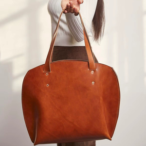 Sac fourre-tout en cuir de vachette de haute qualité, sac à bandoulière tendance pour femme, idéal pour les voyages - Product Image 1