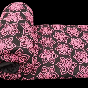 Tela Bordada de Algodón Negra y Rosa de Alta Calidad Premium |   Tela de Algodón con Diseño Floral Calado |   Tela Suave y Transpirable - Product Image 2
