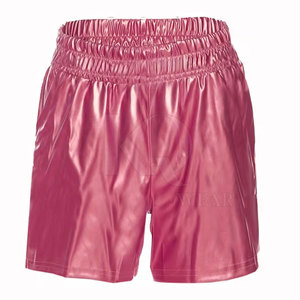 Shorts en cuir pour hommes avec surpiqûres fines, fermeture éclair sécurisée et un style moderne - Product Image 3
