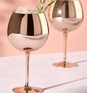 Copa de Vino de Diseño en Metal Latón con Acabado Plateado y Diseño Perforado para Decoración del Hogar, Restaurantes y Hoteles - Product Image 5