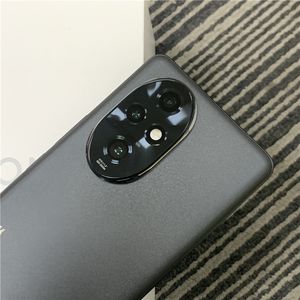 สมาร์ทโฟน Honor 200 Pro 5G มือสอง ปลดล็อคแล้ว ความจุ <span class=keywords><strong>256GB</strong></span>/แรม <span class=keywords><strong>12GB</strong></span> ระบบปฏิบัติการ Android <span class=keywords><strong>11</strong></span> หน้าจอ AMOLED 120Hz กล้อง 200MP ชิปเซ็ต Snapdragon 8s Gen 3 รองรับชาร์จเร็ว 60-69W - Product Image 1