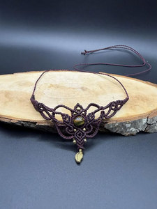 Collier ras du cou en macramé gris turquoise fait main, avec pendentif plaqué or taille émeraude, bijou bohème tendance, réglable, unisexe, vente en gros - Product Image 2