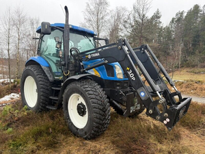 Tracteur agricole 2009 New Holland T6040 - Product Image 3