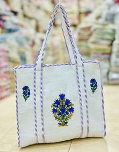 Bolsa de Mano de Algodón Bordada Blanca, Cosida a Mano, para la Playa, Viajes y Uso Diario - Product Image 3