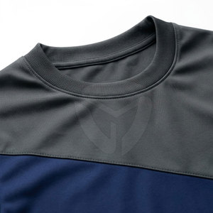 Chemise élégante pour homme à manches longues, design moderne, matière légère, idéale pour les réunions d'affaires et les looks décontractés. - Product Image 6